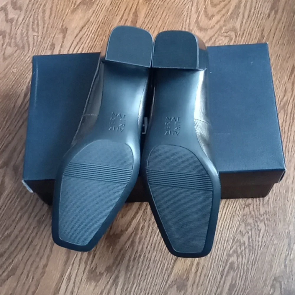 Naturalizer Women's Pumps-NEW
